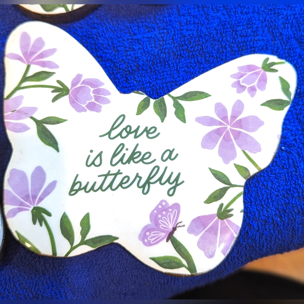 🆕 DOLLY PARTON Butterfly Coaster Set (4) by Dolly Parton Collection - Picture 5 of 8